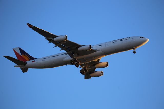 Airbus A340-300 (RP-C3441)