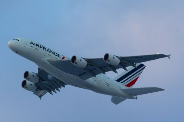 Airbus A380-800 (F-HPJF) - 1/26/14 - aligning to runway 21L for landing - over Long Island