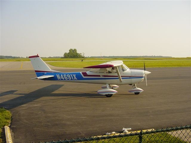Cessna Commuter (N4691X) - Circa 2003.  First airplane. Owner flew it to us for a checkout, was flying her back to his hangar prior to purchase.  We ended up buying her and flying her around the midwest.