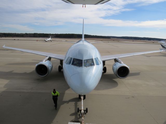 Airbus A319 (C-GBIN)