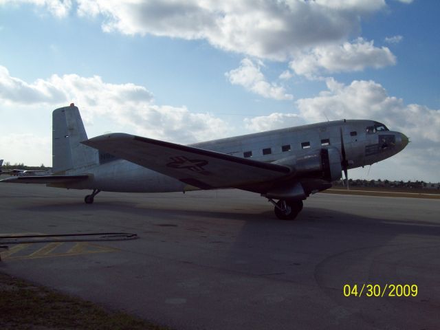 Douglas VC-117 (N99857)