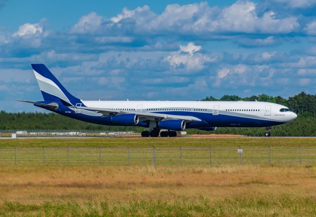 Airbus A340-300 (9H-SUN)