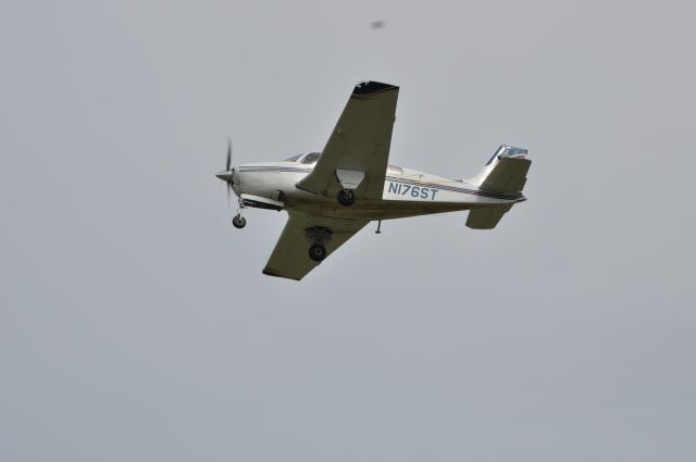 Beechcraft Bonanza (36) (N176ST)