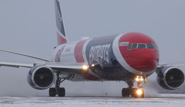 BOEING 767-300 (N36NE) - Patriots 767 at snowy Buffalo for the first playoff game of 2022