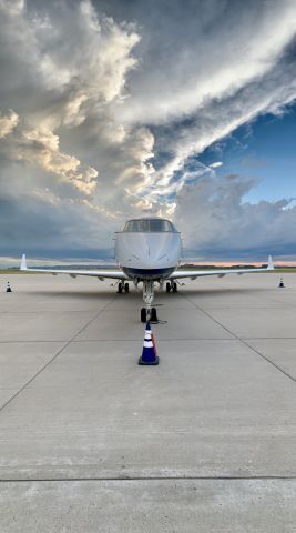 Bombardier Challenger 300 — - Modern-Aviation ramp