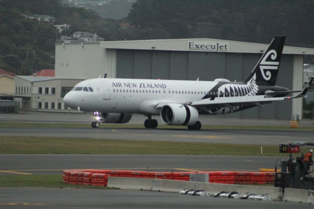 Airbus A320 (ZK-NHC)