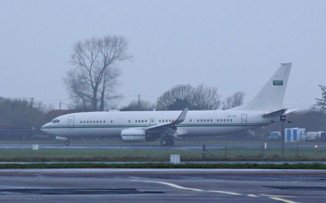 Boeing 737-800 (SHU102) - royal saudi air force b737-8dp bbj2 hz-102 after landing at shannon this morning 13/3/17.