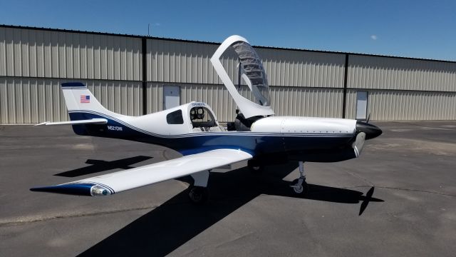 PAI Lancair 320 (N521DW) - A nice summer day before the bugs coated everything!