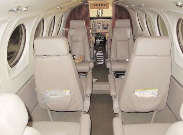 Beechcraft Super King Air 300 (N105VY) - Cabin of a very nice King Air 100. No location as per request of the aircraft owner.