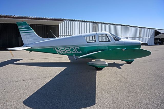 Piper Cherokee (N883C)