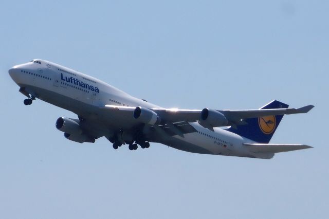 Boeing 747-400 (D-ABTK)