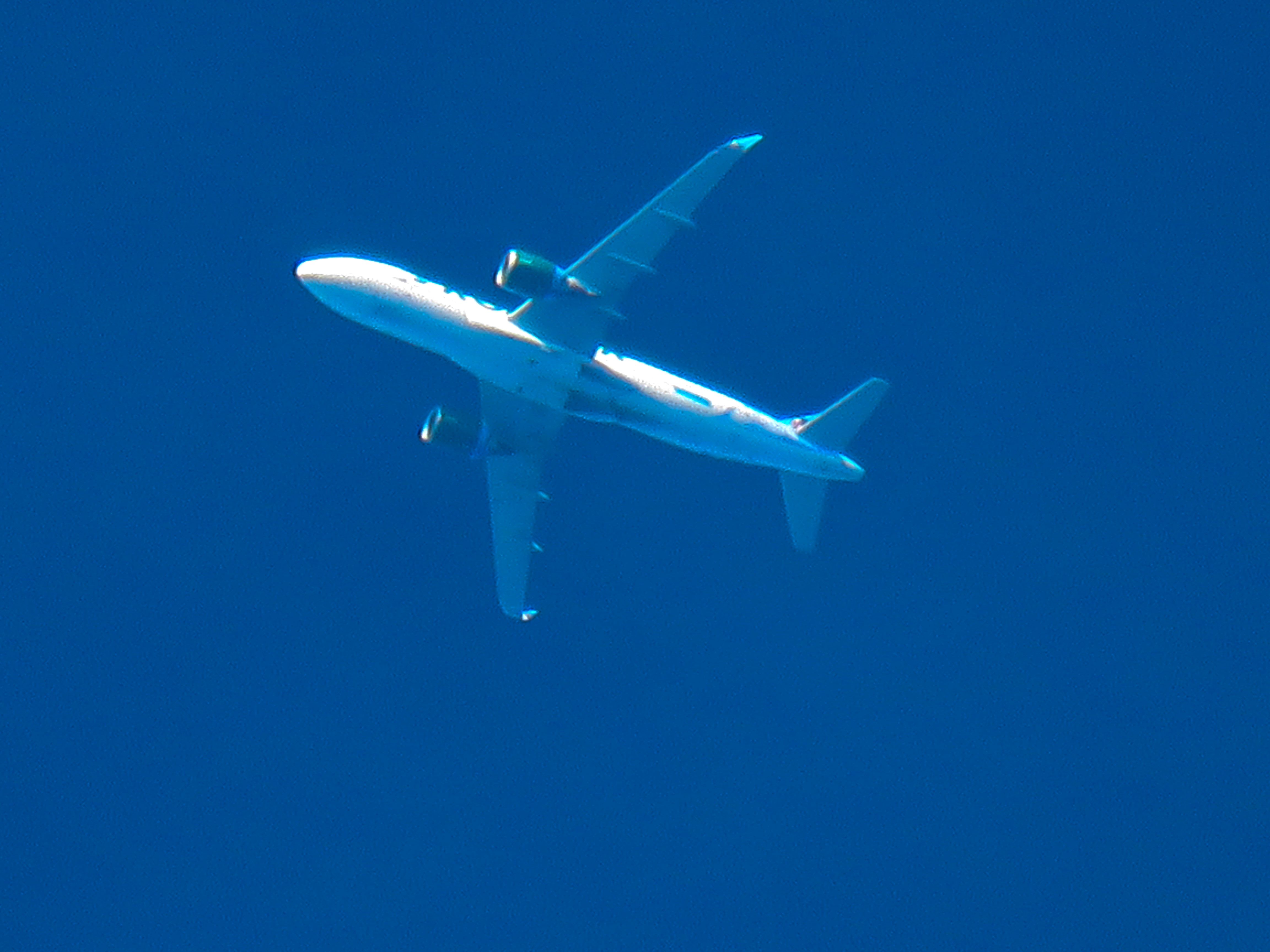 Airbus A320neo (N330FR)