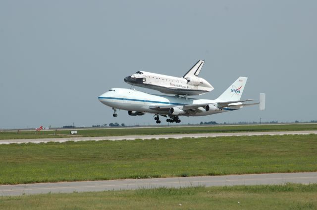 N905NA — - Space shuttle Atlantis transport landing at Amarillo to refuel