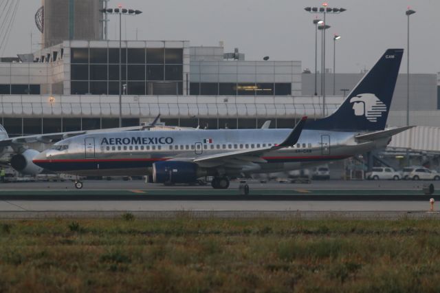 Boeing 737-700 (XA-CAM)