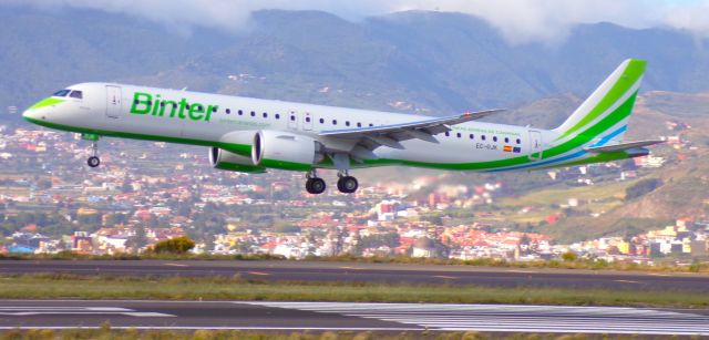 EMBRAER ERJ-190-400 (EC-OJK)