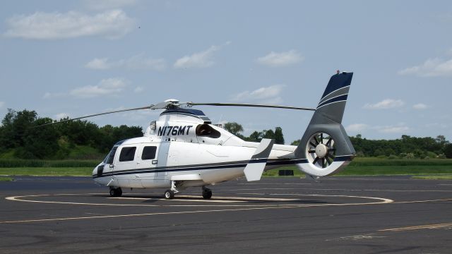 VOUGHT SA-366 Panther 800 (N176MT)