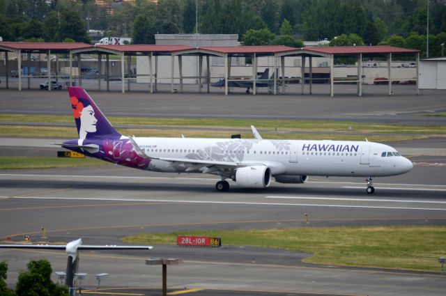 Airbus A321neo (N204HA) - HAL25 departing on 28L for Honolulu (PHNL/HNL).