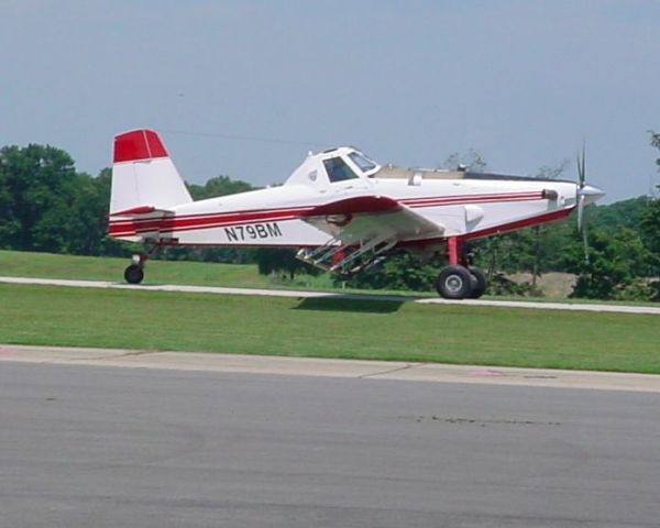 Cessna Citation CJ1 (N79BM) - Taxiing to runway 27 on 8/3/09