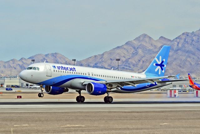 Airbus A320 (XA-BAV) - XA-BAV 2012 Interjet Airbus A320-214 - cn 5372br /br /McCarran International Airport (KLAS)br /Las Vegas, Nevadabr /TDelCorobr /September 12, 2013