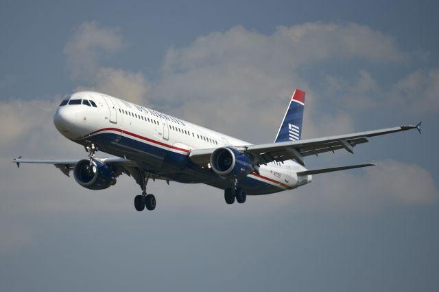 Airbus A321 (N173US)