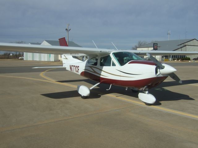 Cessna Cardinal (N177CF)