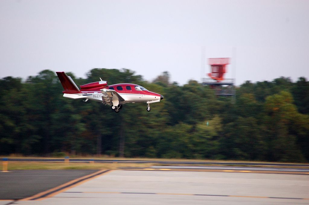 Experimental 100kts-200kts (N280CJ) - Cirrus Jet  on Approach