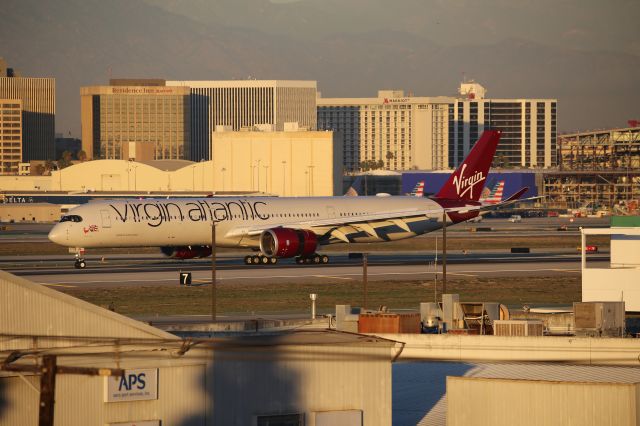 Airbus A350-1000 (G-VTEA)