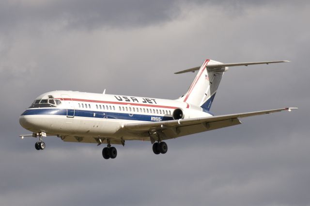 Douglas DC-9-10 (N195US)