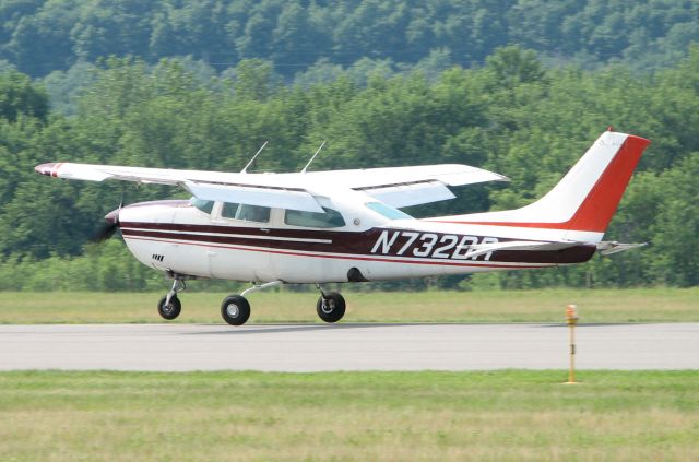 Cessna Centurion (N732DR) - Landing at the 2009 WRAP Fly-In