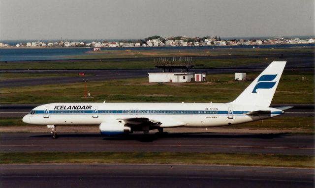 Boeing 757-200 (TF-FIN) - From May 18, 1998