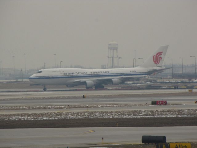 Boeing 747-400 (B-2456)