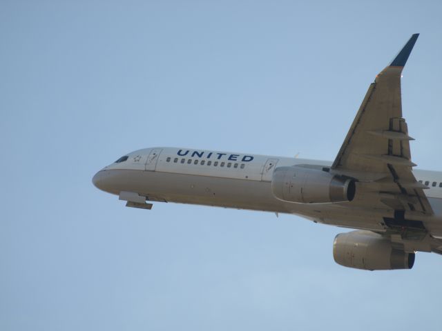 Boeing 757-200 (N57111)