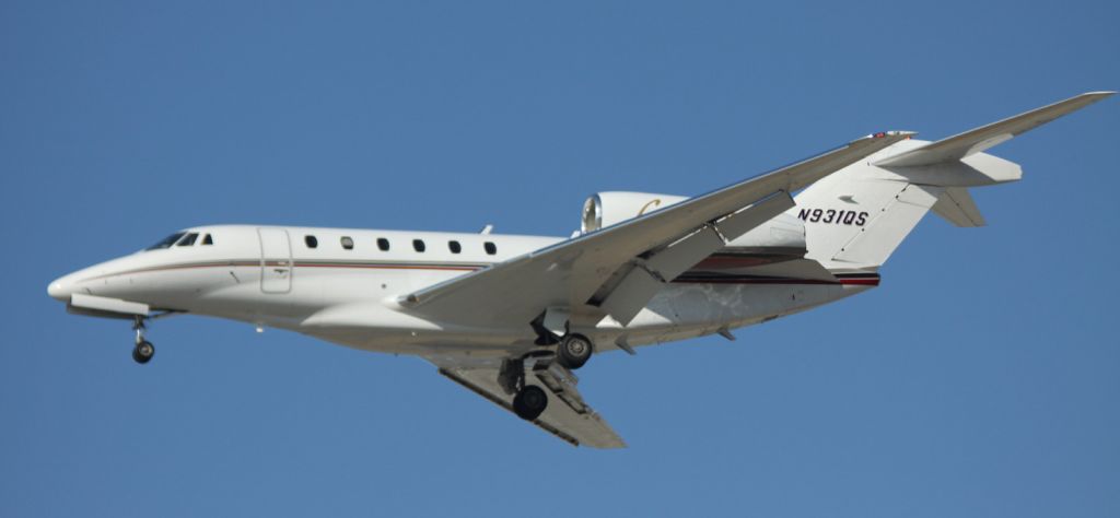 Cessna Citation X (N931QS) - Landing Arrival 30L, From KSAT, 07/24/2012