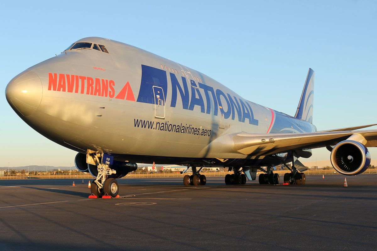 Boeing 747-400 (N919CA)