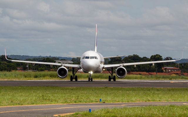 Airbus A320 (PR-TYS)