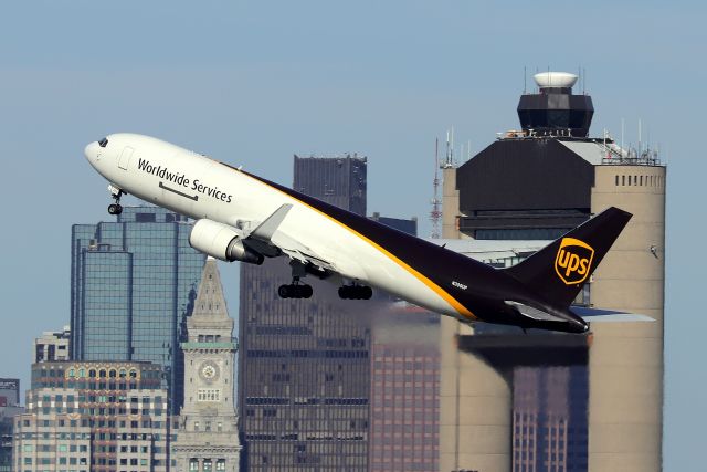 BOEING 767-300 (N309UP) - UPS 2013 to Louisville departing on 22R  (5/25)