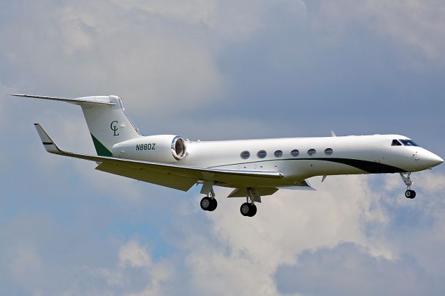 Gulfstream Aerospace Gulfstream V (N88DZ) - EJM881