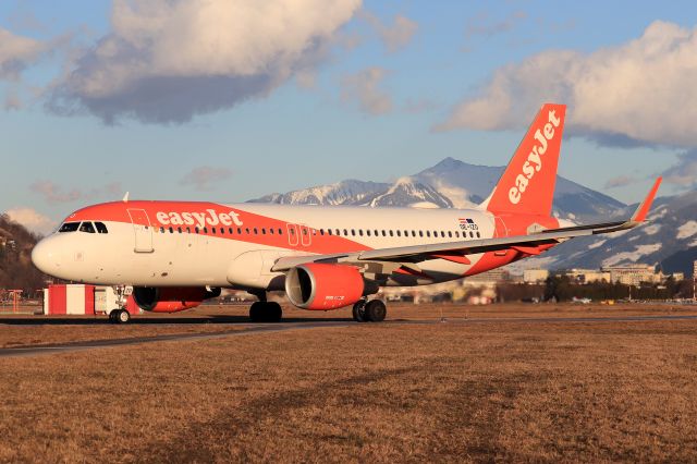 Airbus A320 (OE-IZO)