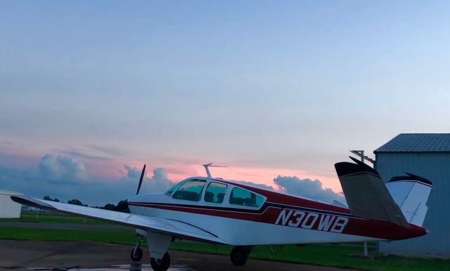 Beechcraft 35 Bonanza (N30WB)