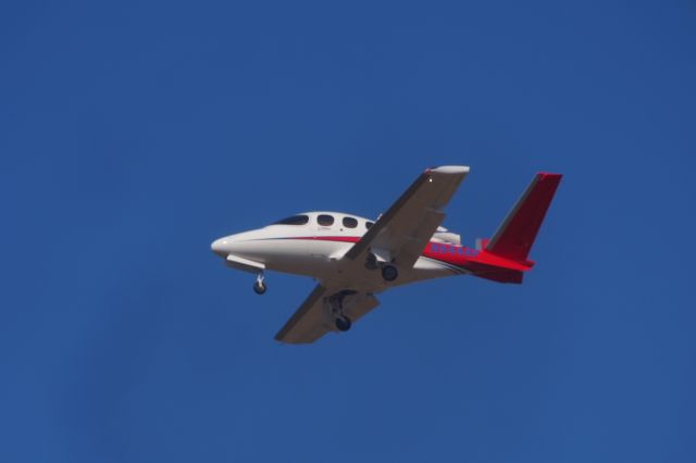 Cirrus Vision SF50 (N944AP)