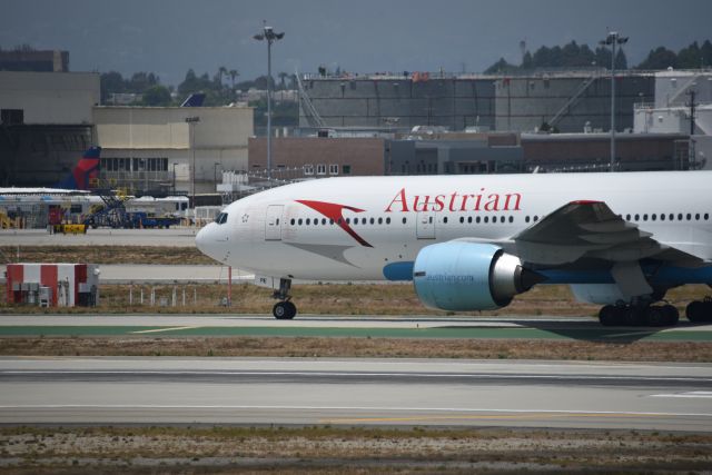 Boeing 777-200 (OE-LPE) - Taken 31 May 2019