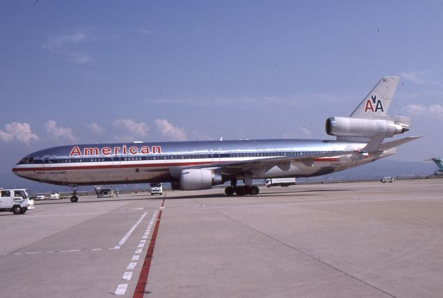 Boeing MD-11 (N1766A)