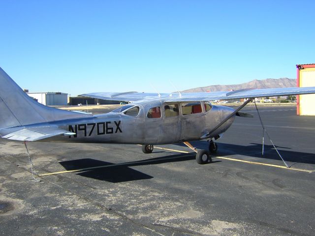 Cessna Centurion (N9706X)