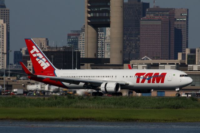 BOEING 767-300 (PT-MSZ)