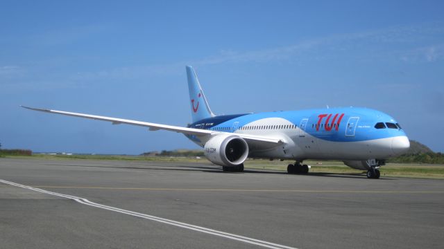 Boeing 787-8 (G-TUIE)