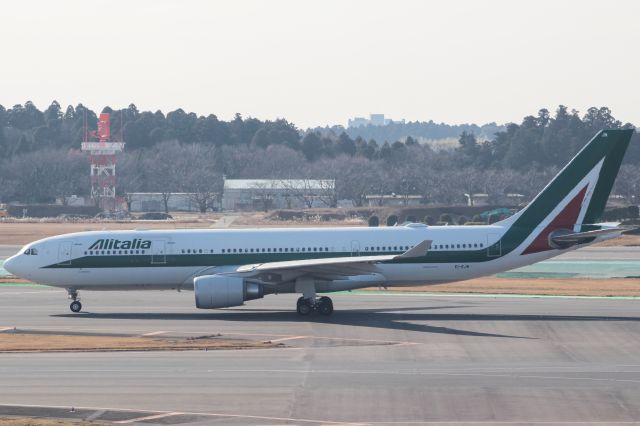 Airbus A330-200 (EL-EJN)