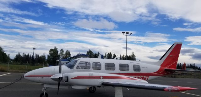 Piper Navajo (N828KT)