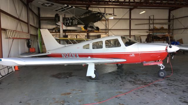 Piper Cherokee Arrow (N94NA)