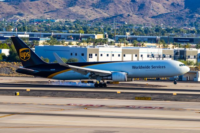 BOEING 767-300 — - UPS 767-300 landing at PHX on 9/25/22. Taken with a Canon 850D and Canon EF 70-200mm f/2.8L IS II USM lens.