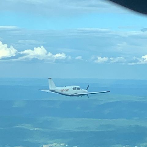 Piper PA-24 Comanche (N14YP)